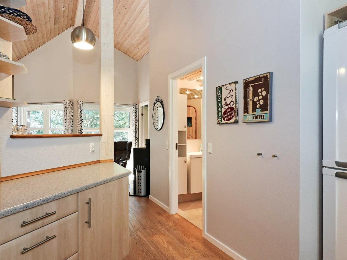6 Person Holiday Home In Hadsund Odde Bilik gambar